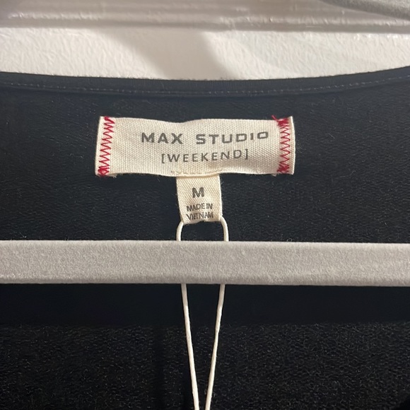 Max studio top - Picture 3 of 3